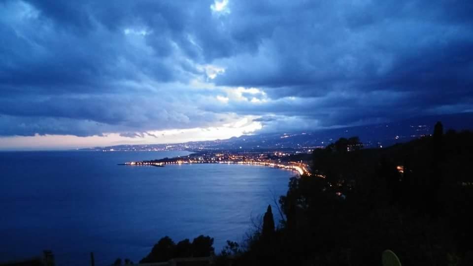 Casa Vacanze Rosy Giardini Naxos Εξωτερικό φωτογραφία